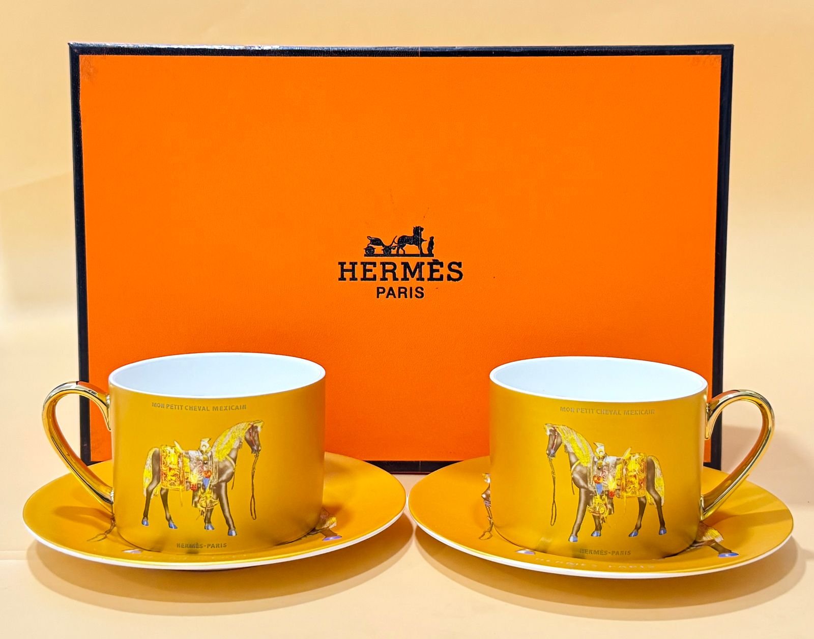 Hermes tea Cups set of two - Golden color - Image 2 of 2